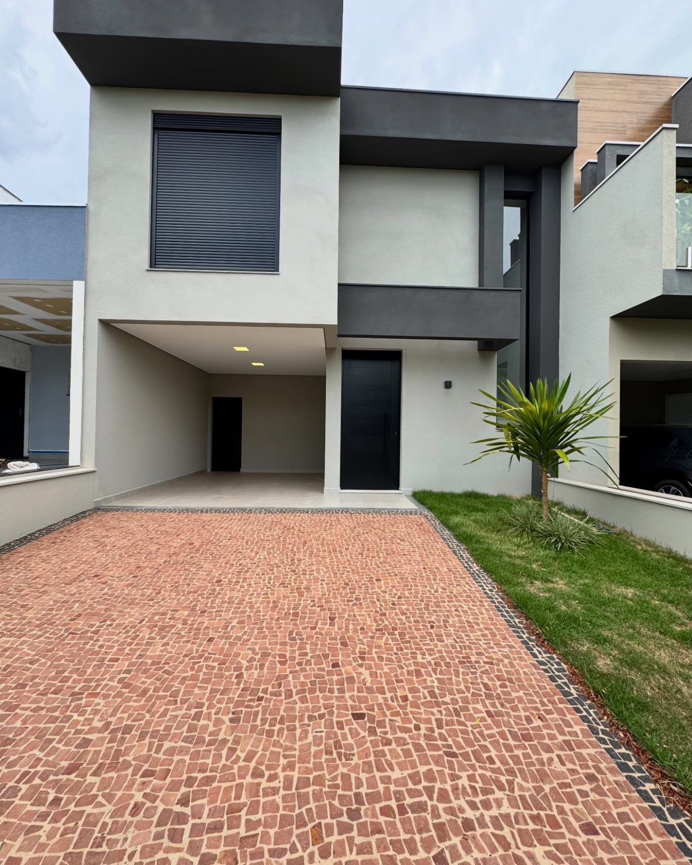 Lindo Sobrado à Venda Condomínio Terras da Estancia — foto 1