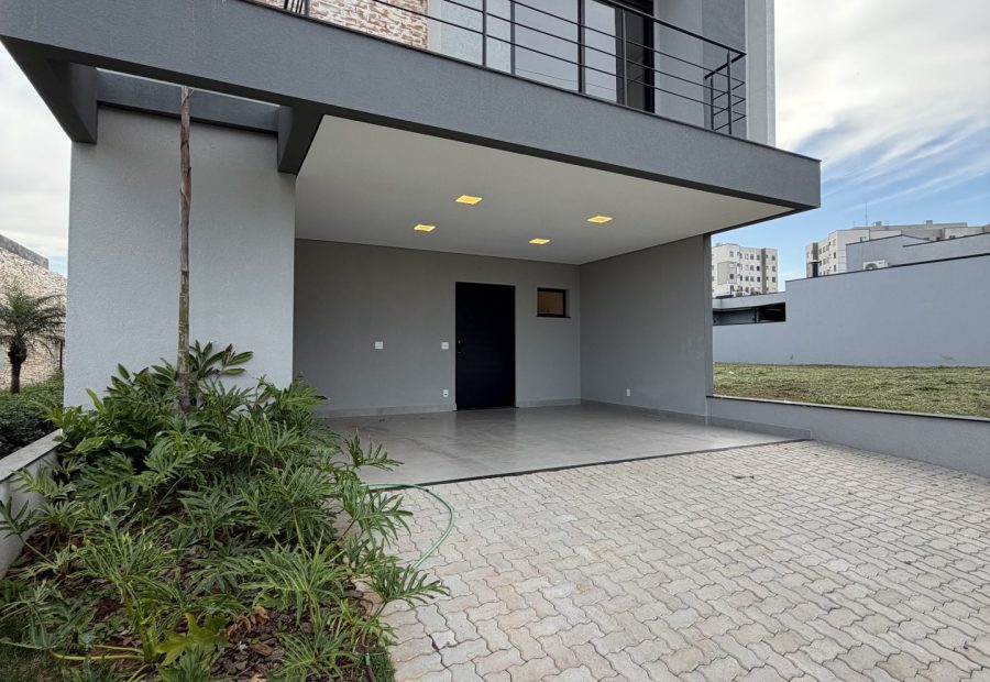 Sobrado Condomínio Jardim dos Lirios